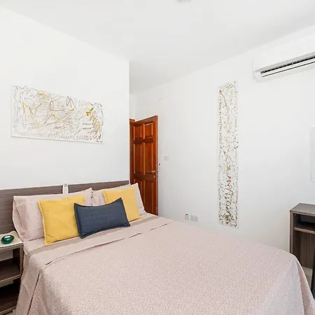 Lägenhet Summer Breeze With Panoramic Terrace - By Getawaysmalta Mellieħa