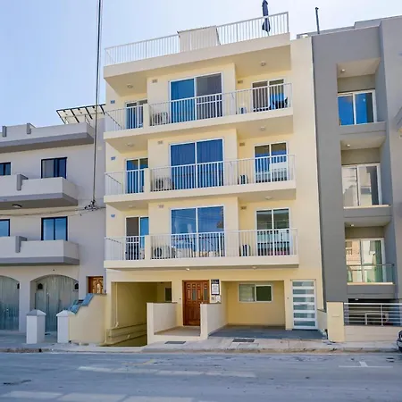 Summer Breeze With Panoramic Terrace - By Getawaysmalta Apartment *
