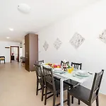 Summer Breeze With Panoramic Terrace - By Getawaysmalta Daire