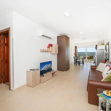 شقة Summer Breeze With Panoramic Terrace - By Getawaysmalta