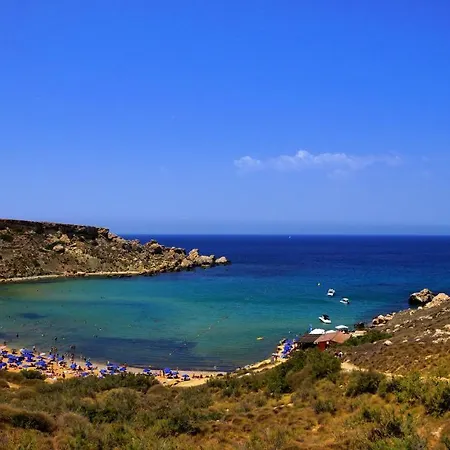 Summer Breeze With Panoramic Terrace - By Getawaysmalta Appartement Mellieħa
