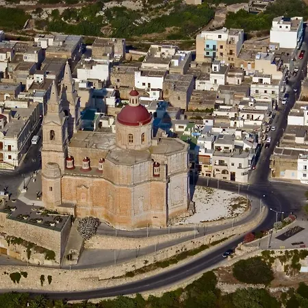 Summer Breeze With Panoramic Terrace - By Getawaysmalta المليحة