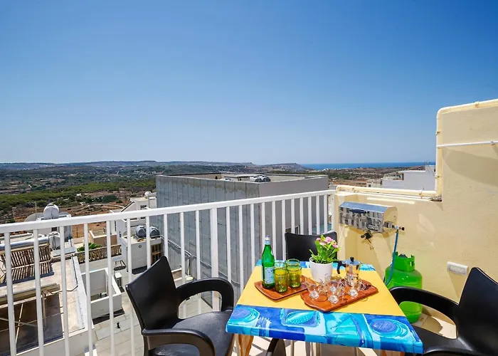 Summer Breeze With Panoramic Terrace - By Getawaysmalta * Mellieħa
