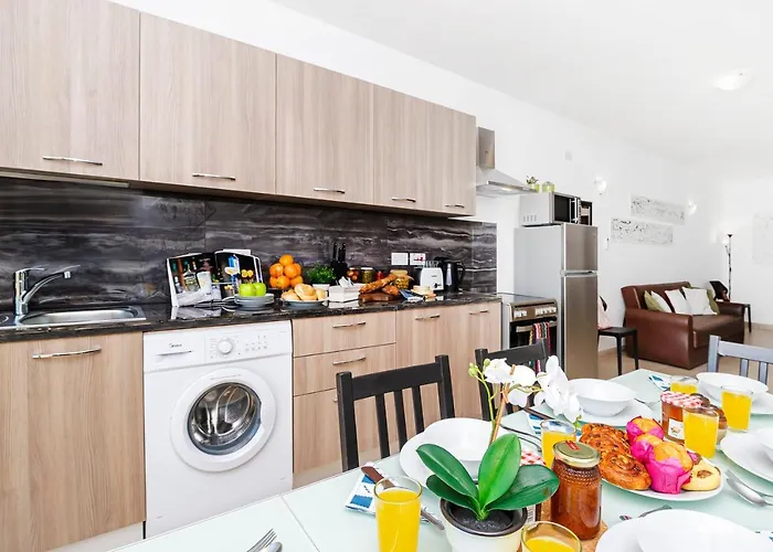 Appartement Summer Breeze With Panoramic Terrace - By Getawaysmalta Mellieħa