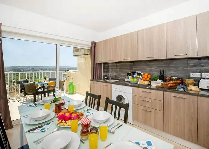 Summer Breeze With Panoramic Terrace - By Getawaysmalta * Mellieħa