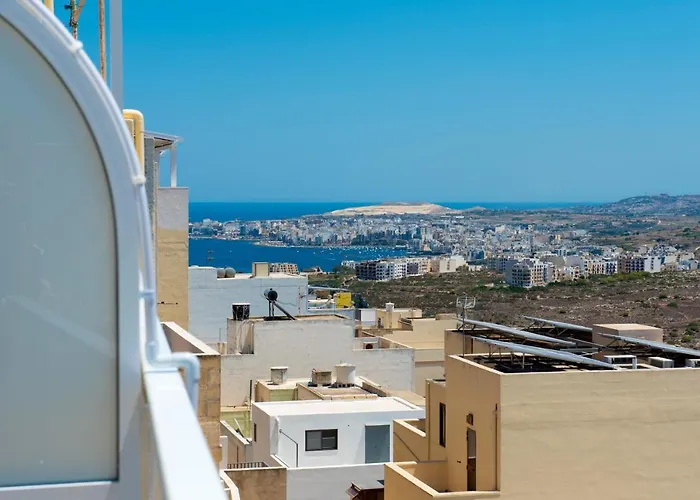 Summer Breeze With Panoramic Terrace - By Getawaysmalta *