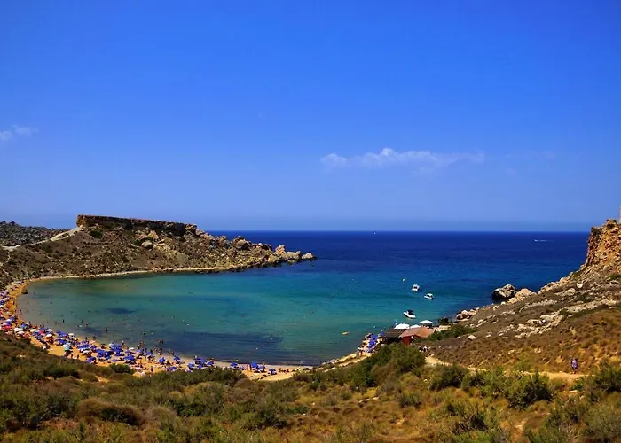 Summer Breeze With Panoramic Terrace - By Getawaysmalta Appartement Mellieħa