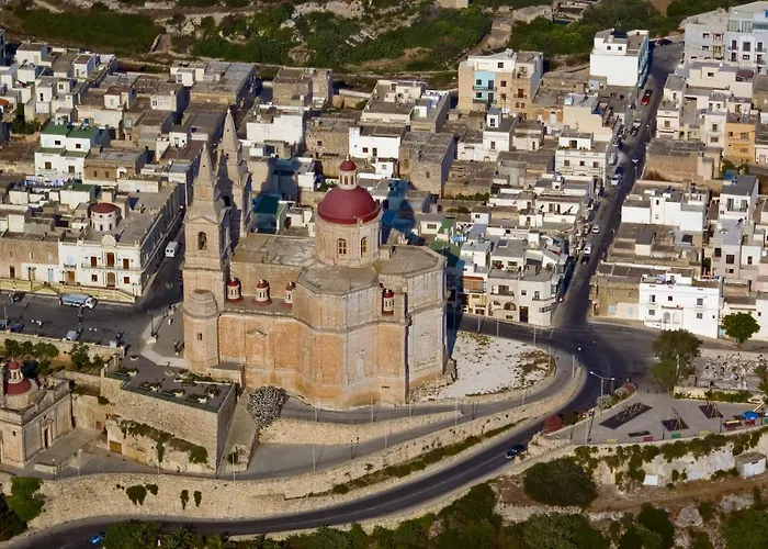 Summer Breeze With Panoramic Terrace - By Getawaysmalta Mellieħa